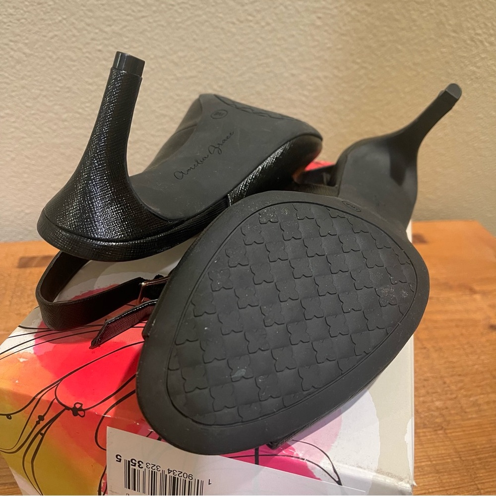 NWOB Amelia Grace Korine Pump Black - Picture 8 of 8
